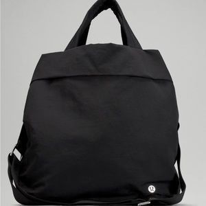 Lululemon On my level bag  2.0 19L.